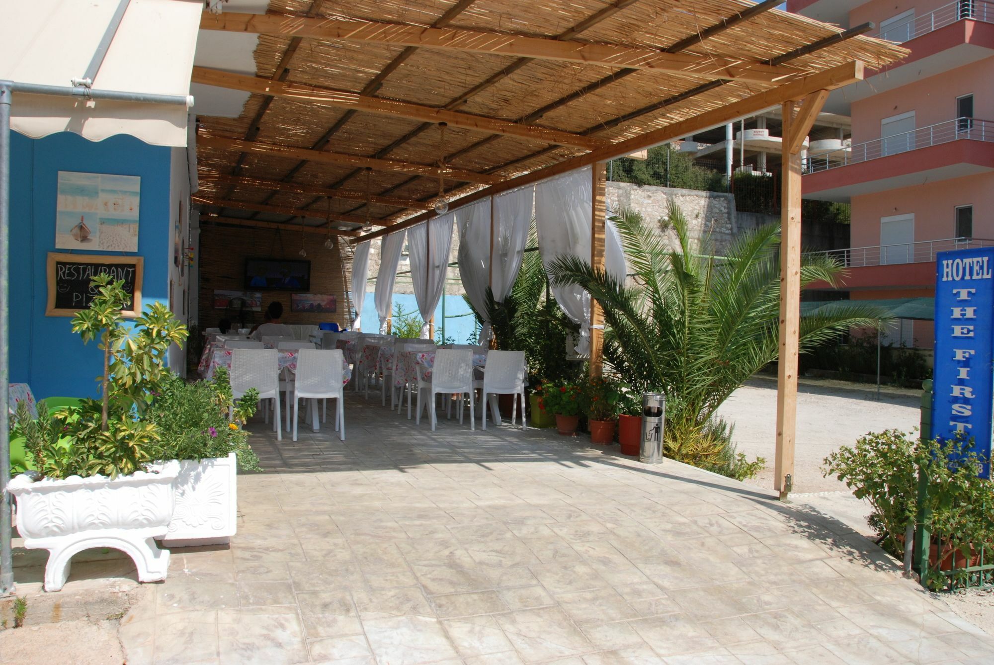 The First Hotel Saranda Exterior foto